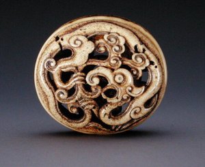 Netsuke dobozfedél formájában (hako) 1870 körül (az alapért lásd: 195499)
